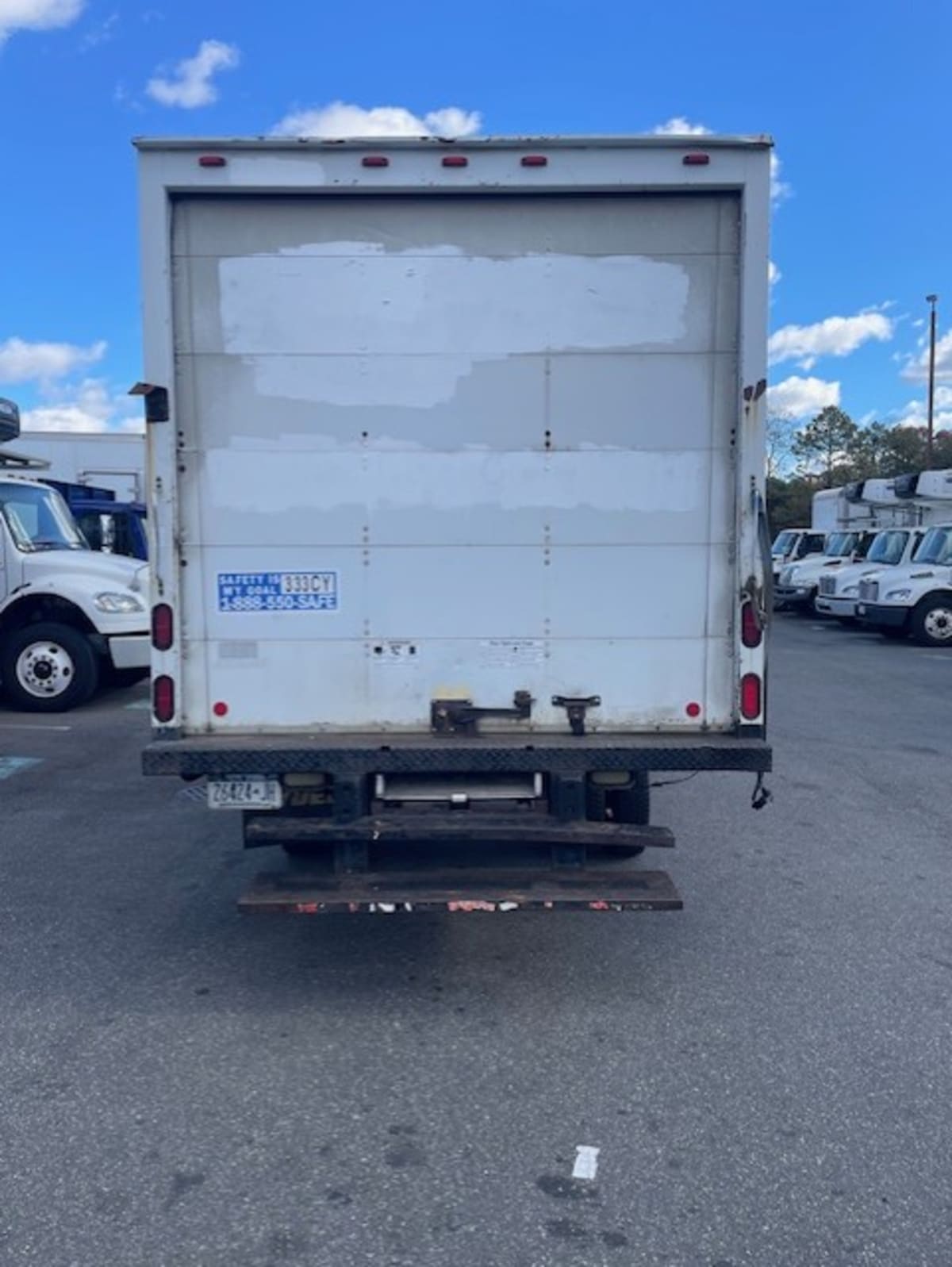 1998 Isuzu NPR 587890