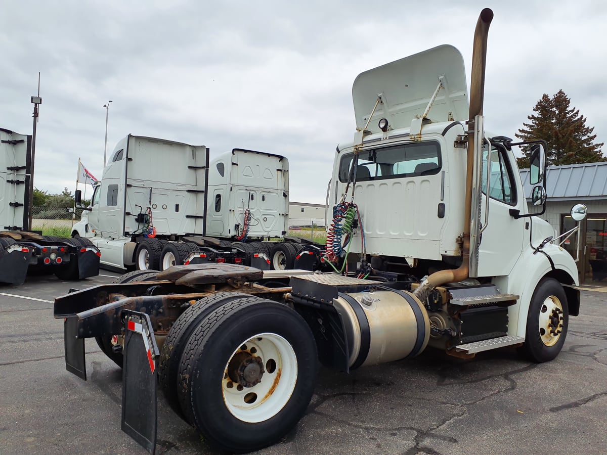 2015 Freightliner/Mercedes M2 112 587976