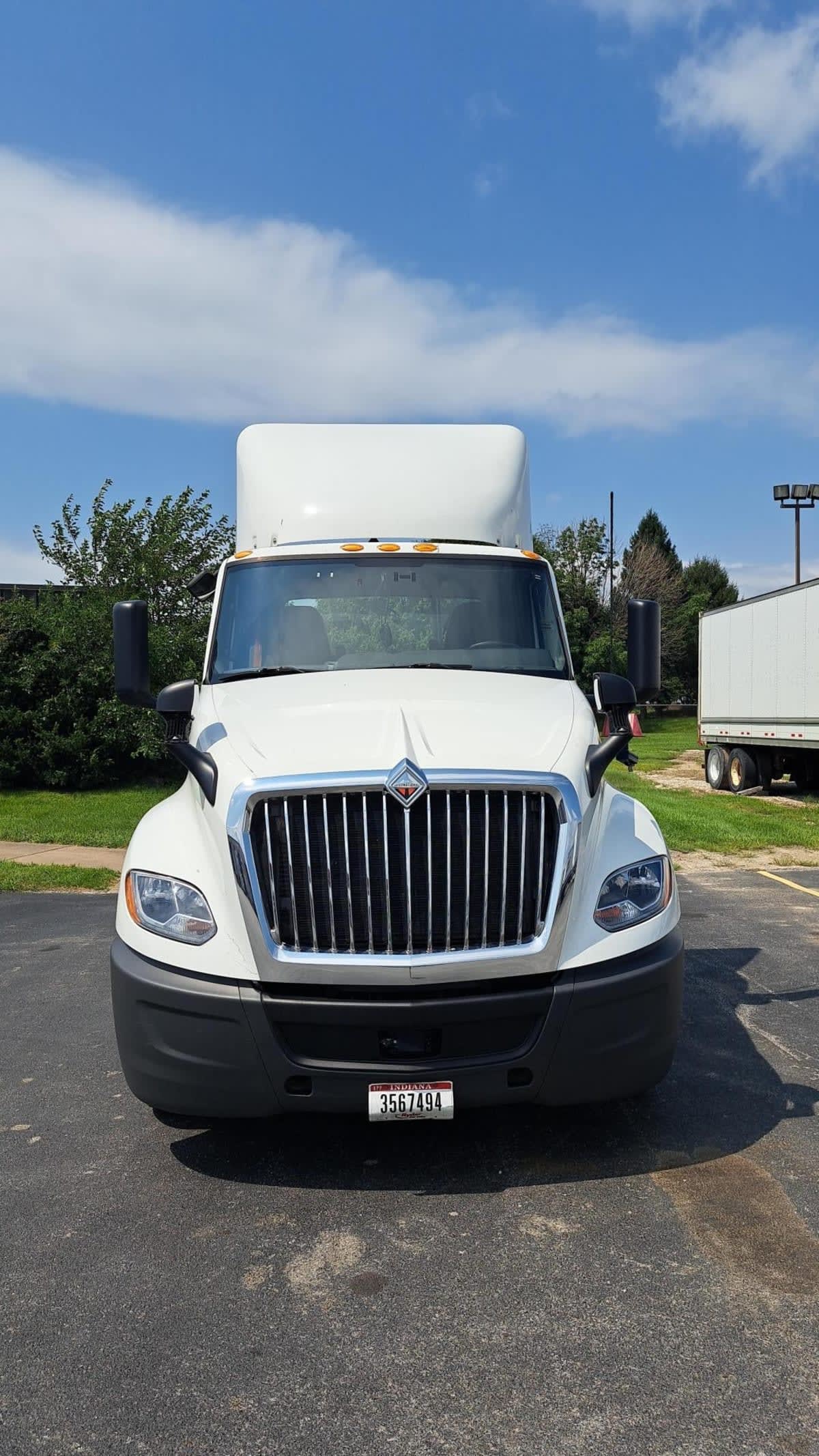 2022 Navistar International LT625 DAYCAB T/A 588979