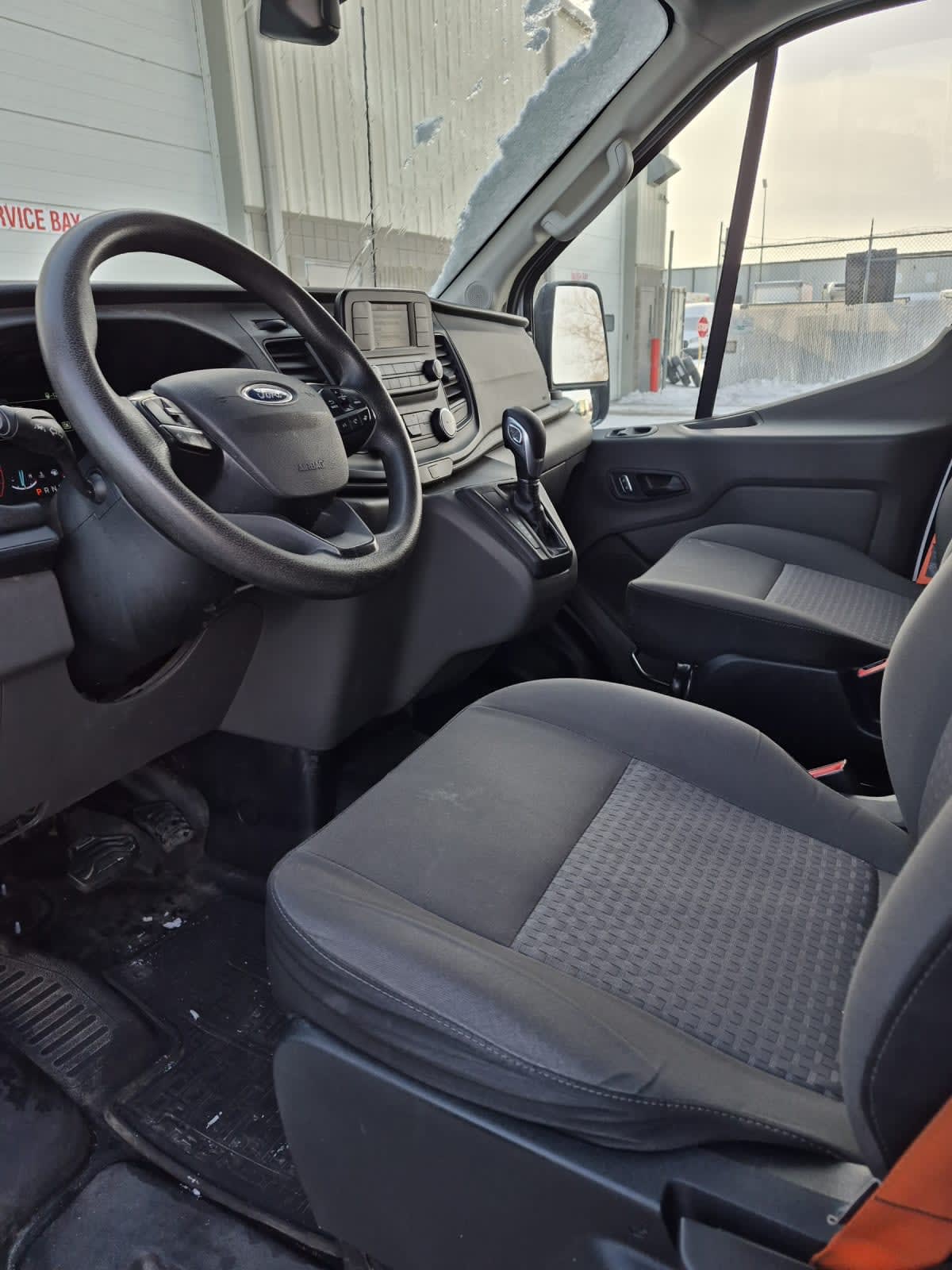 2022 Ford Motor Company TRANSIT 250 HI ROOF 590086