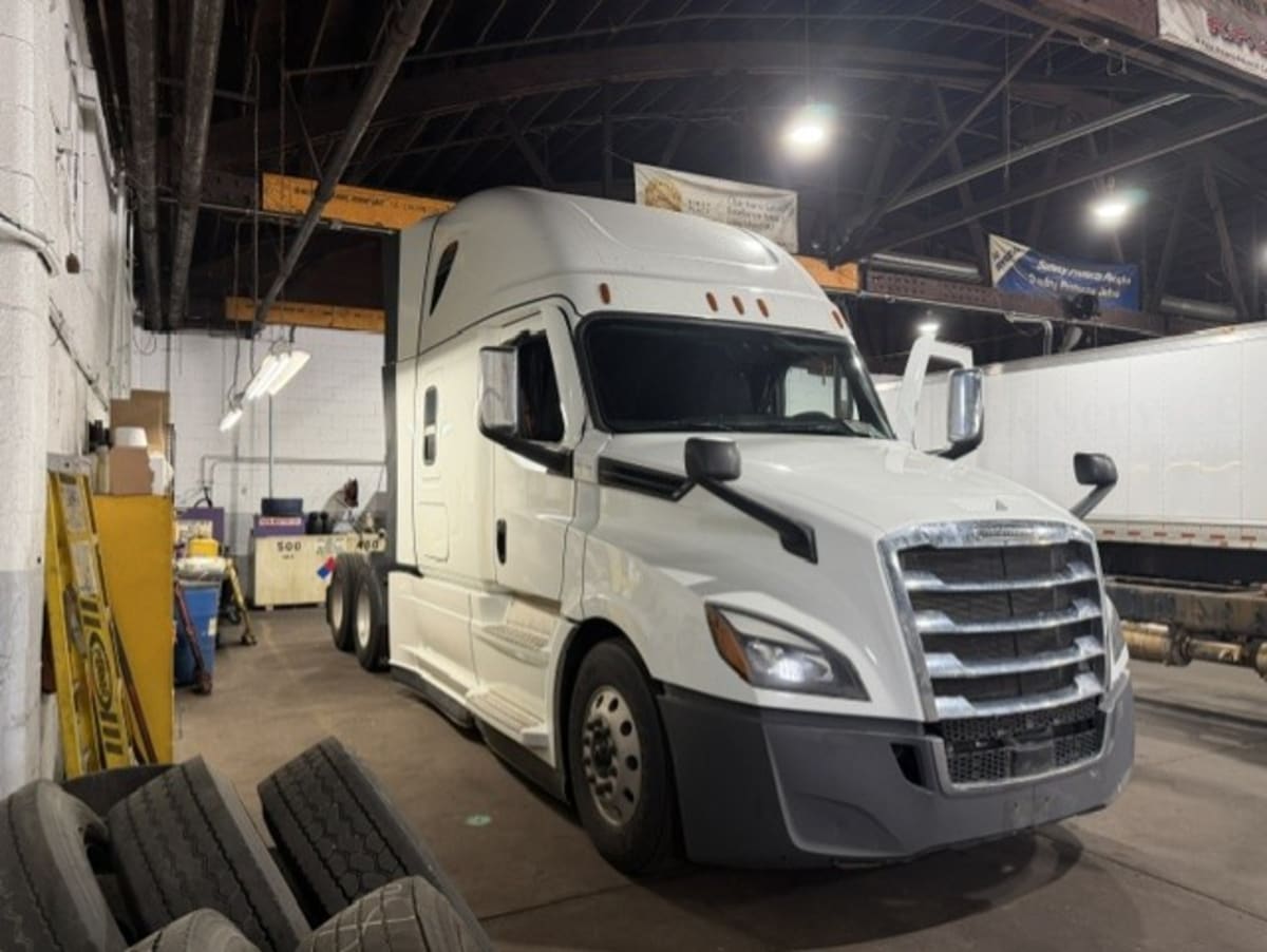 2023 Freightliner/Mercedes NEW CASCADIA PX12664 591208