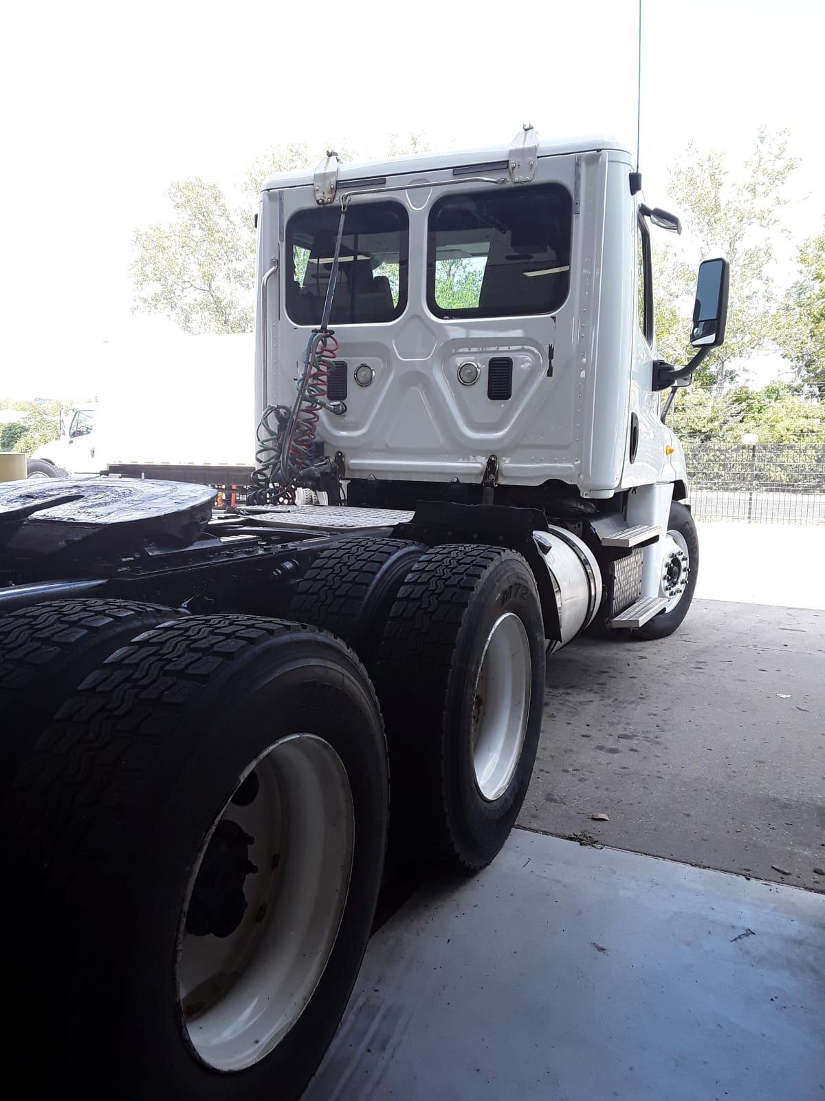 2015 Freightliner/Mercedes CASCADIA 125 592204