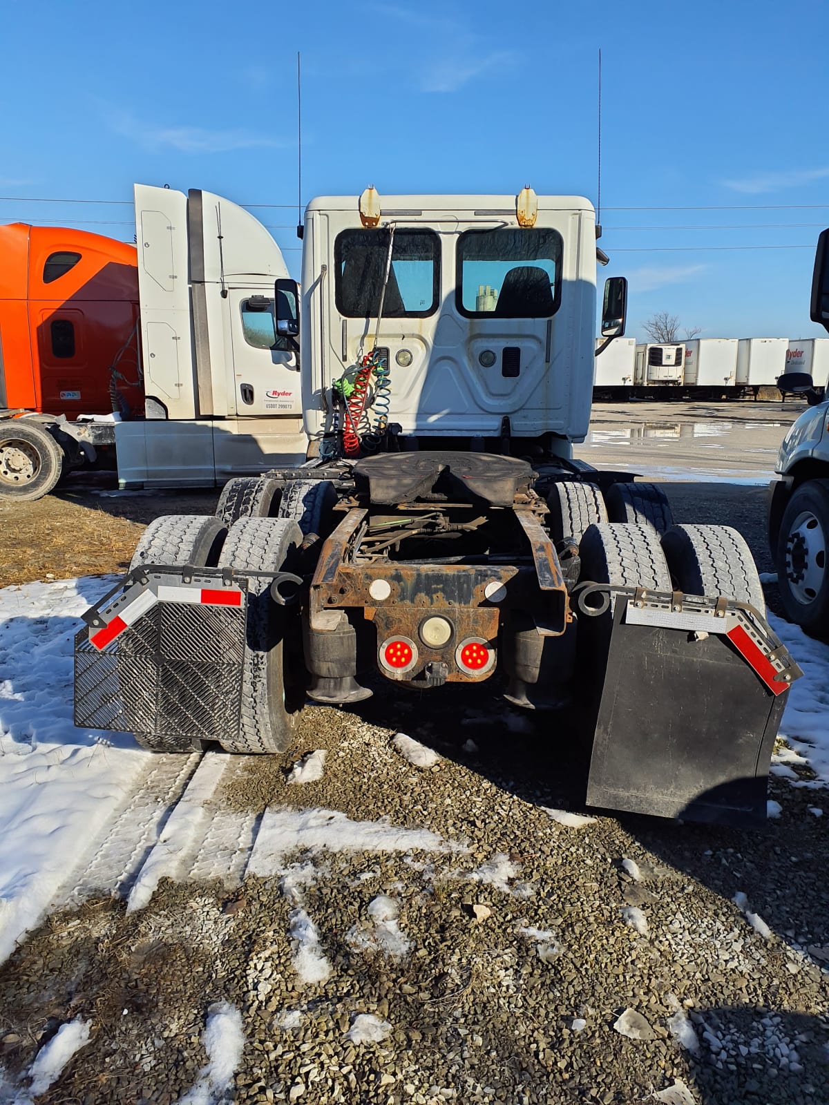 2015 Freightliner/Mercedes CASCADIA 125 592351