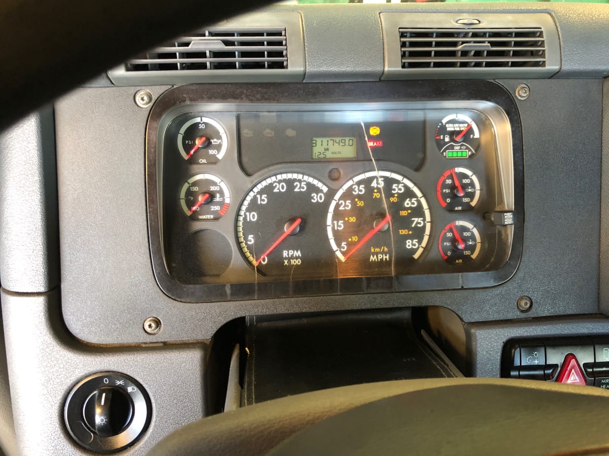 2015 Freightliner/Mercedes CASCADIA 125 592681