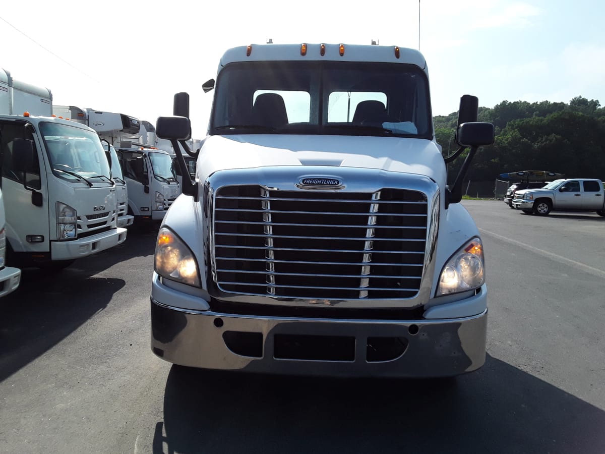 2015 Freightliner/Mercedes CASCADIA 125 592741