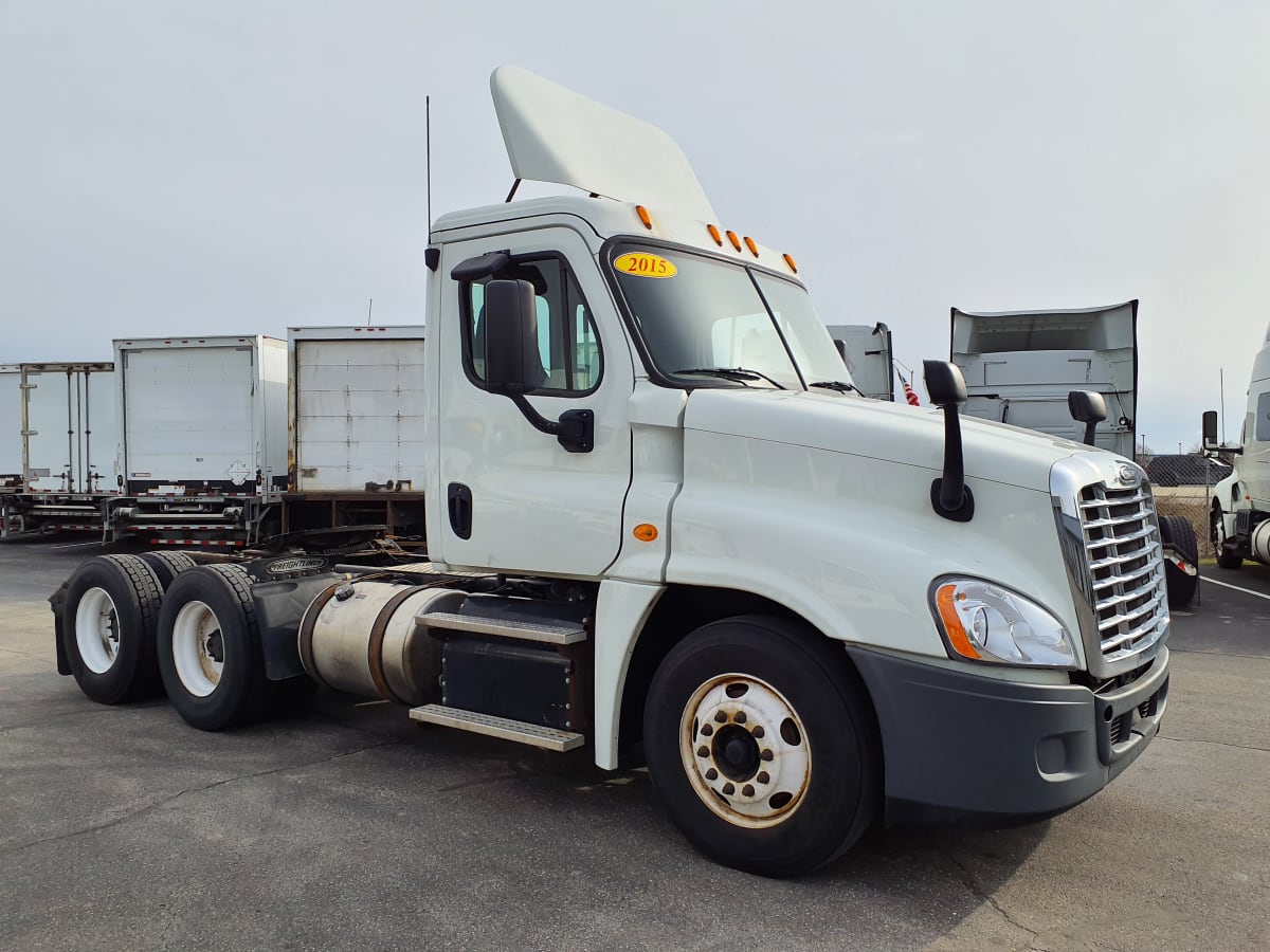 2015 Freightliner/Mercedes CASCADIA 125 593066