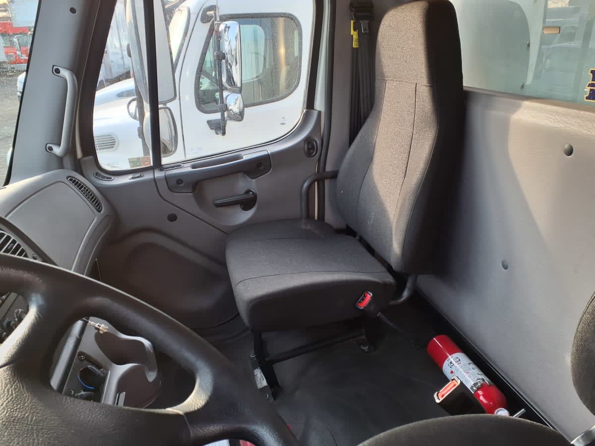 2020 Freightliner M2 106 593773