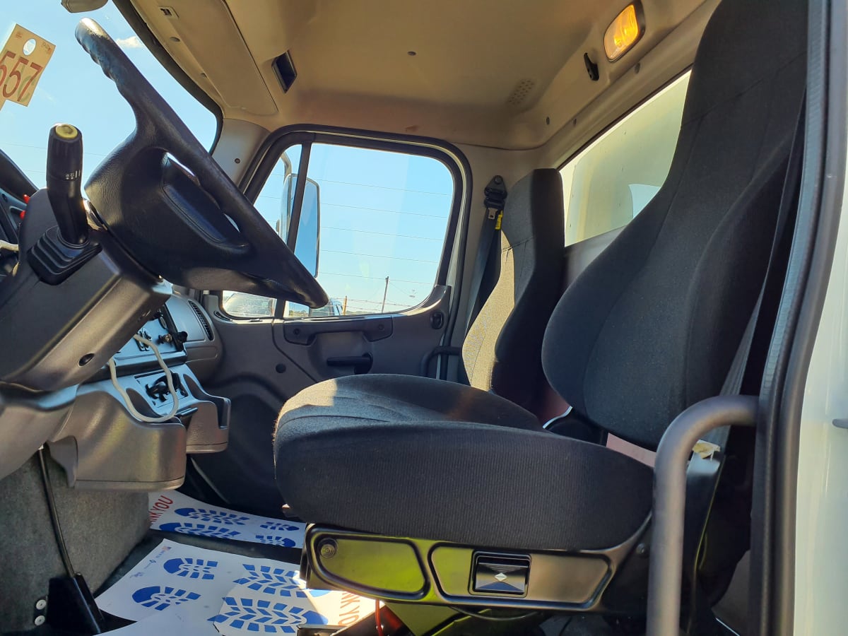 2020 Freightliner/Mercedes M2 106 594376