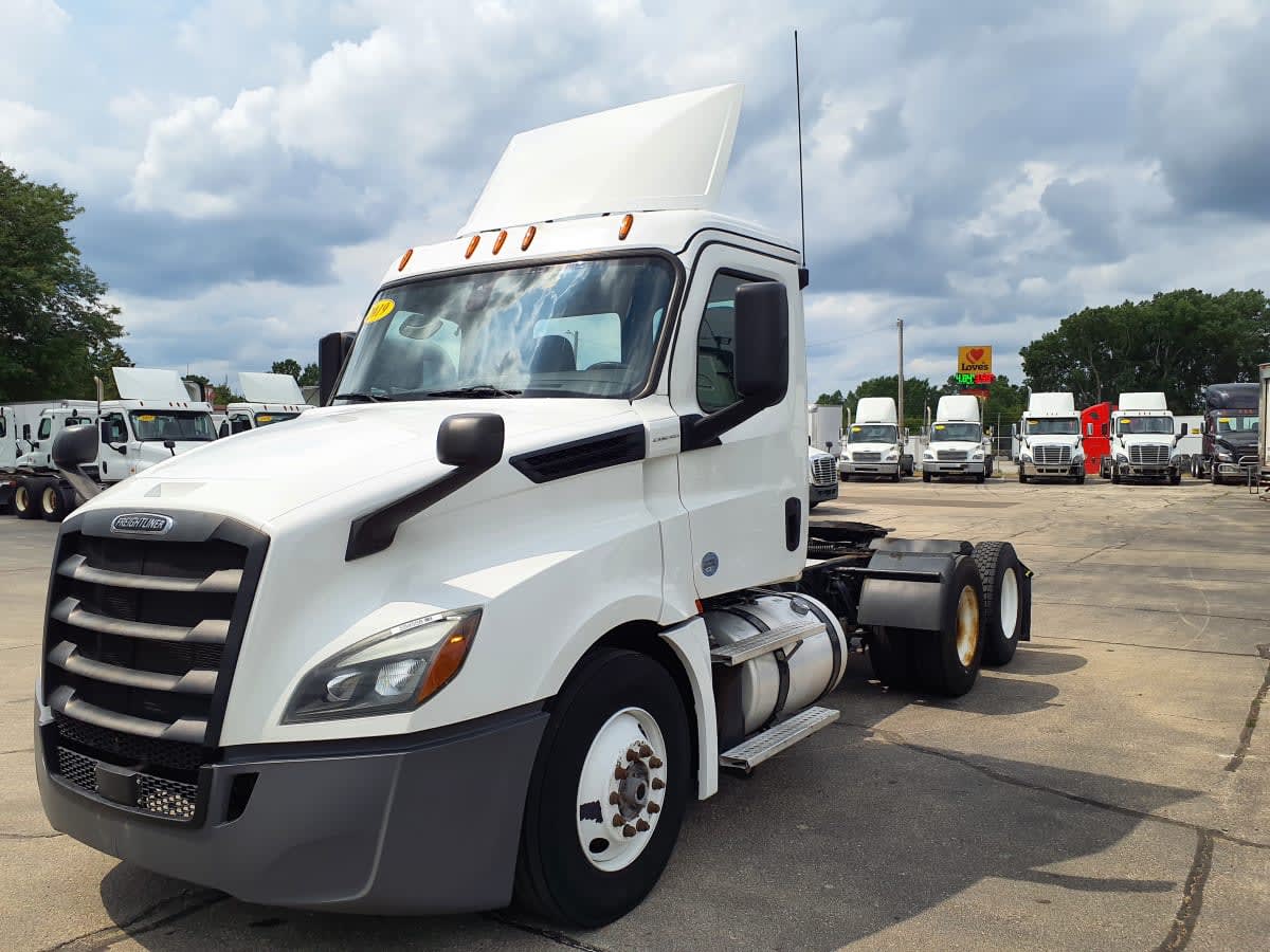 2019 Freightliner Cascadia in Oak Creek, WI
