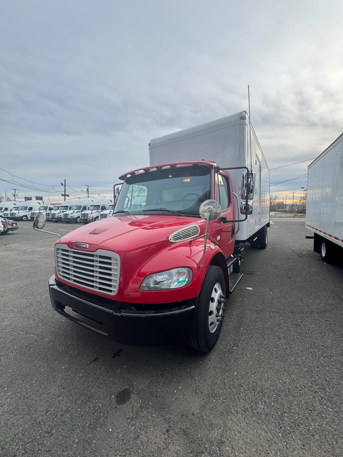 2015 Freightliner/Mercedes M2 106 594665