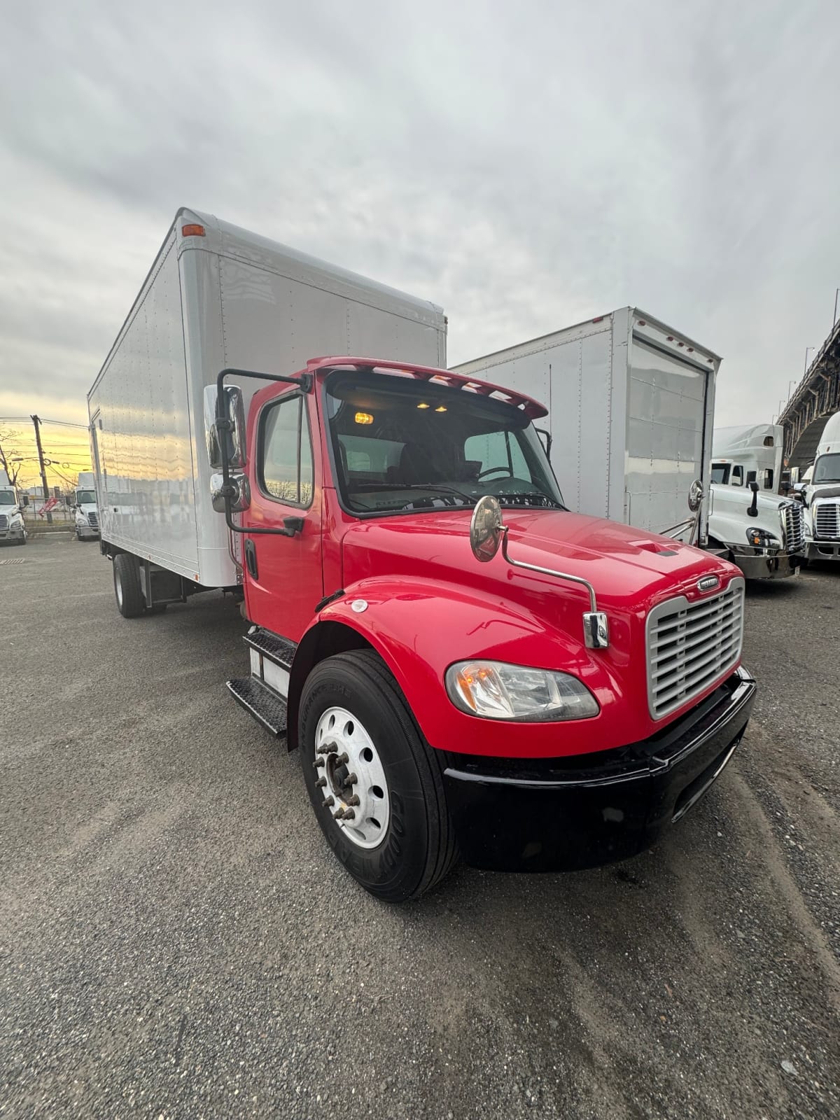 2015 Freightliner/Mercedes M2 106 594666