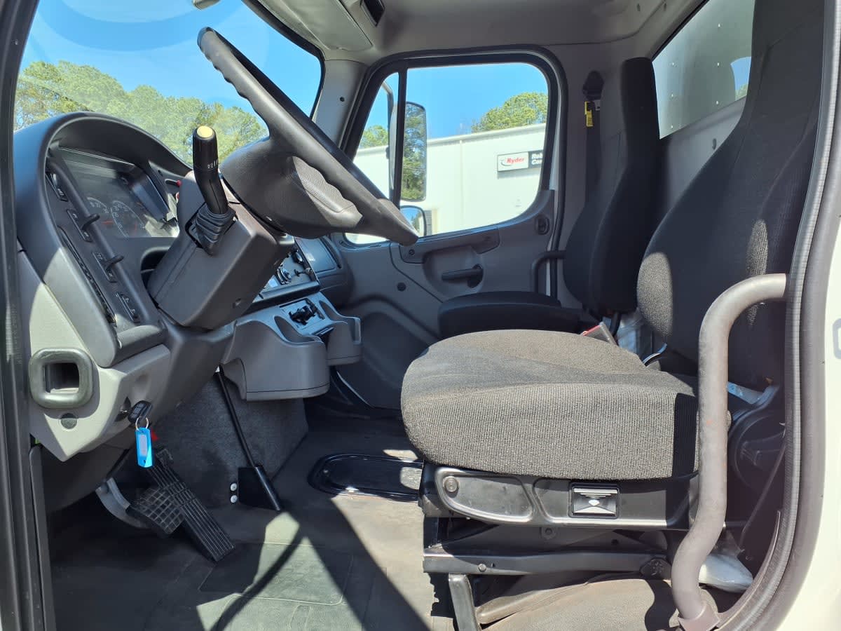 2020 Freightliner/Mercedes M2 106 597859