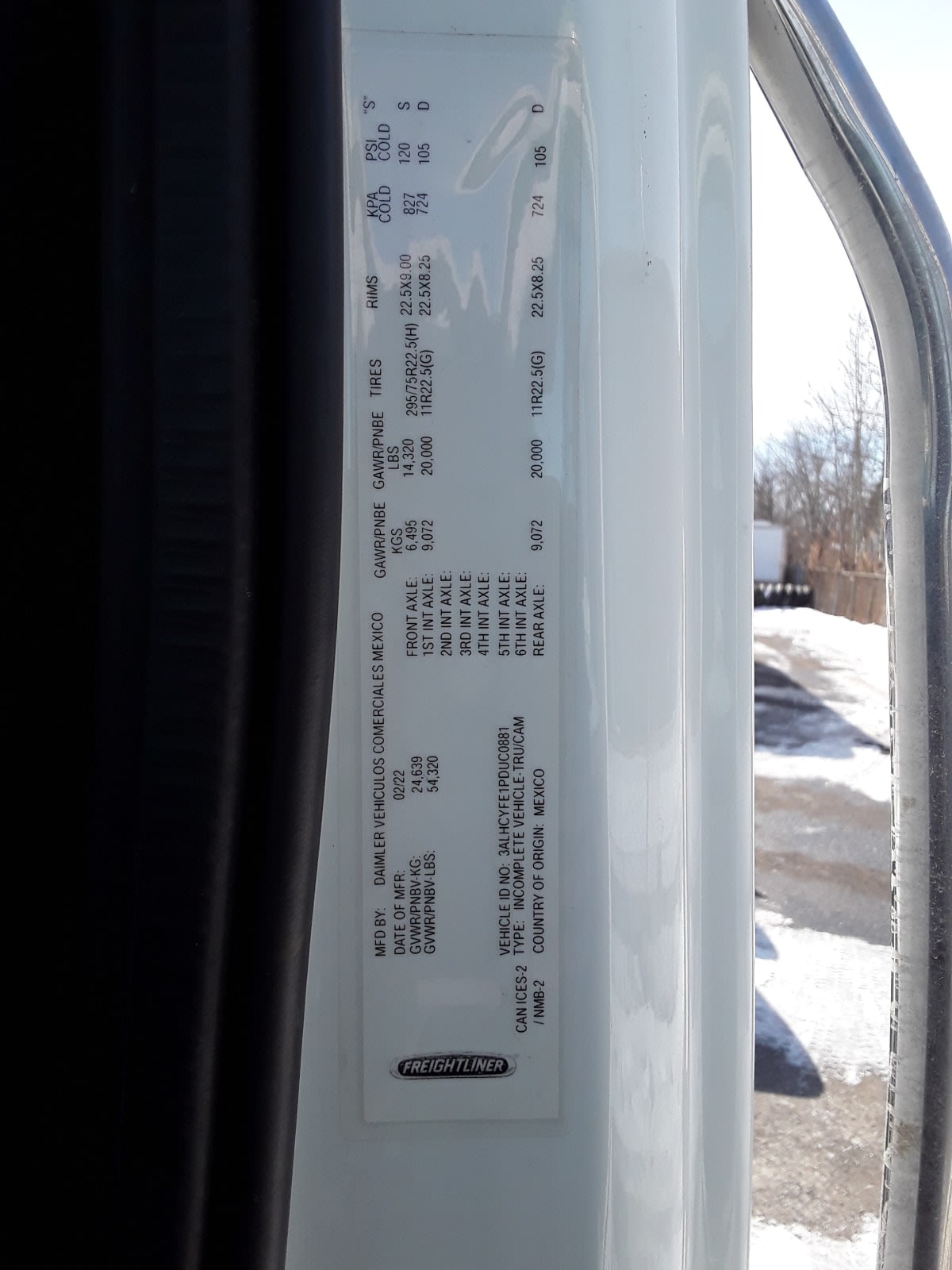 2023 Freightliner/Mercedes M2 106 598108