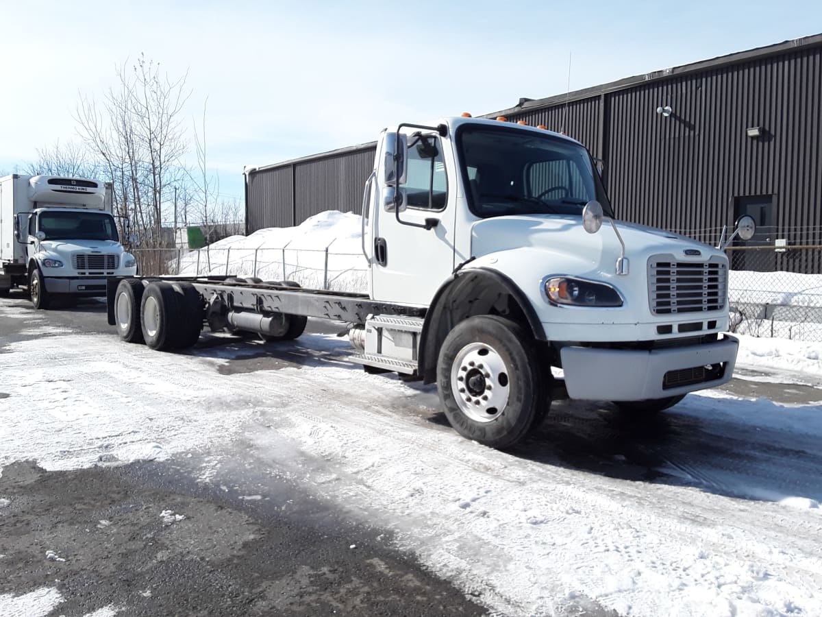 2023 Freightliner/Mercedes M2 106 598108