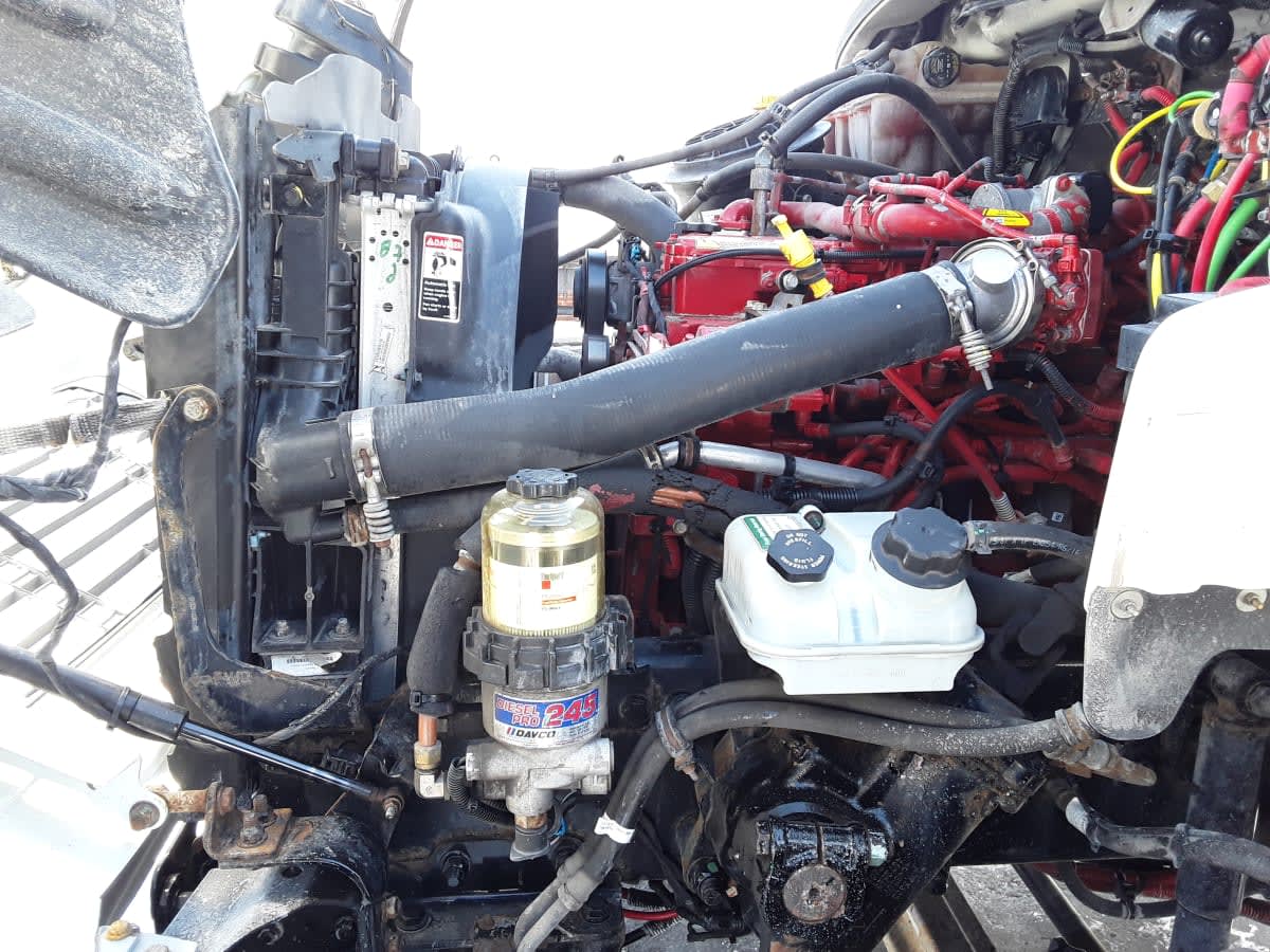 2023 Freightliner/Mercedes M2 106 598108