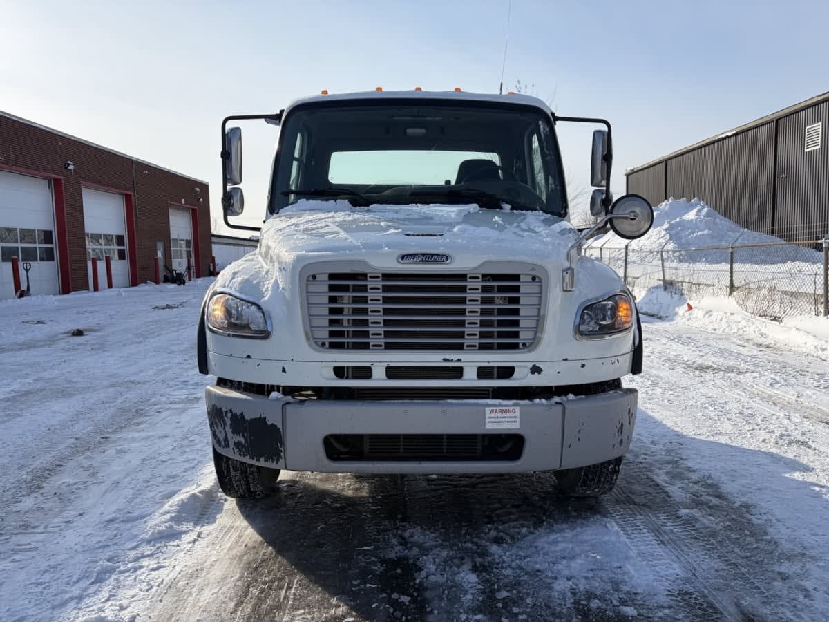 2023 Freightliner/Mercedes M2 106 598109