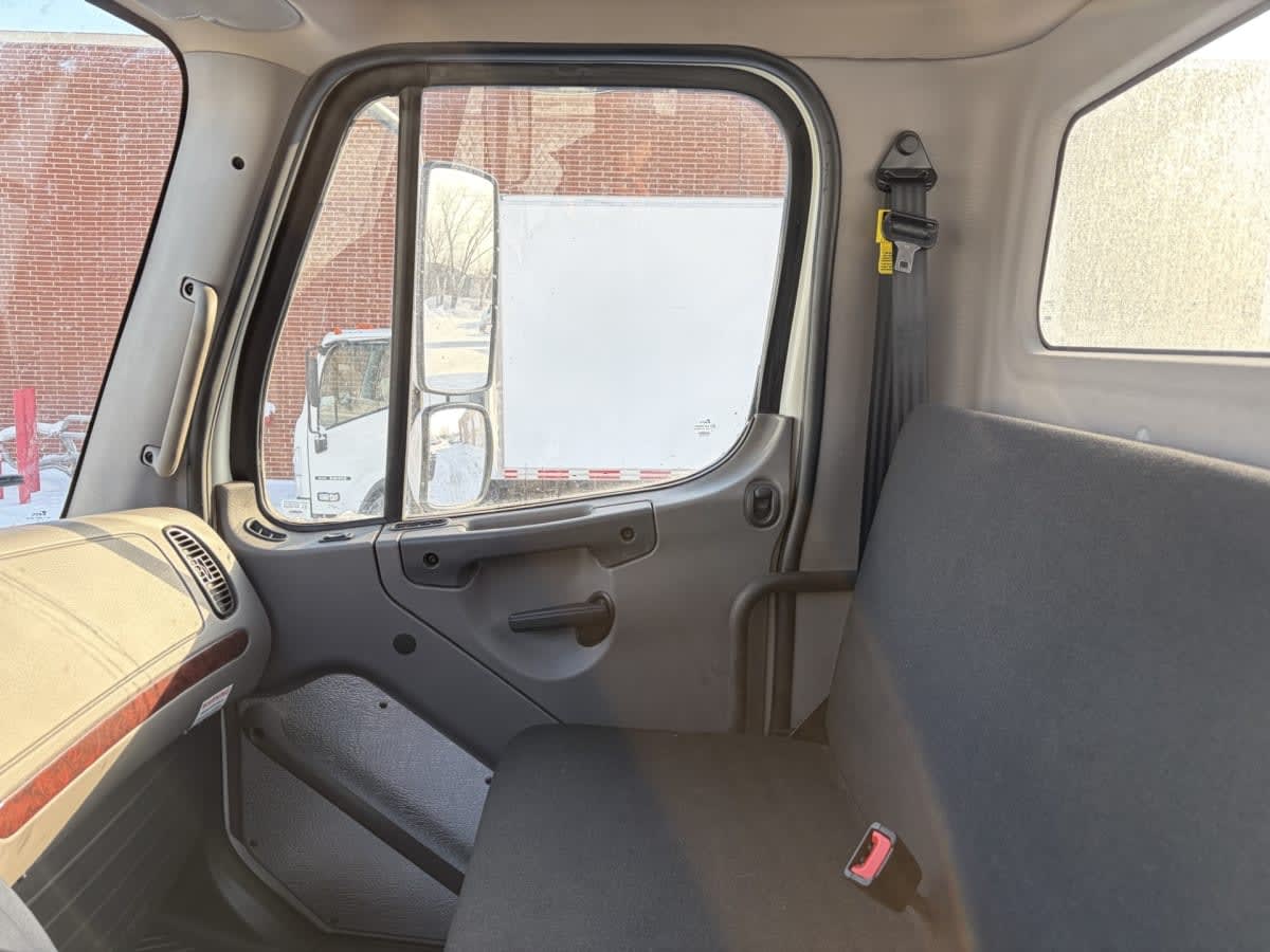 2023 Freightliner/Mercedes M2 106 598109