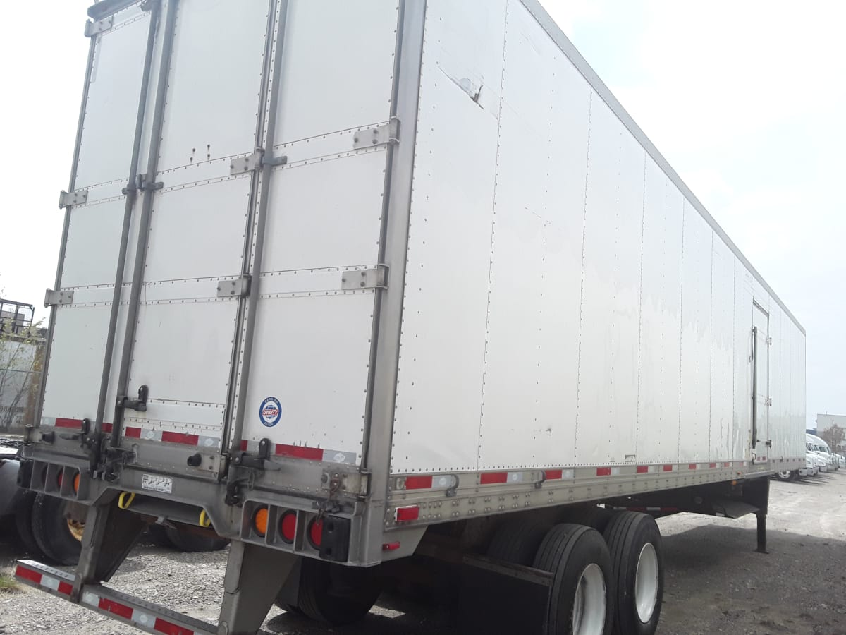 2015 Utility Trailers VS2RA 48/162/102 598542