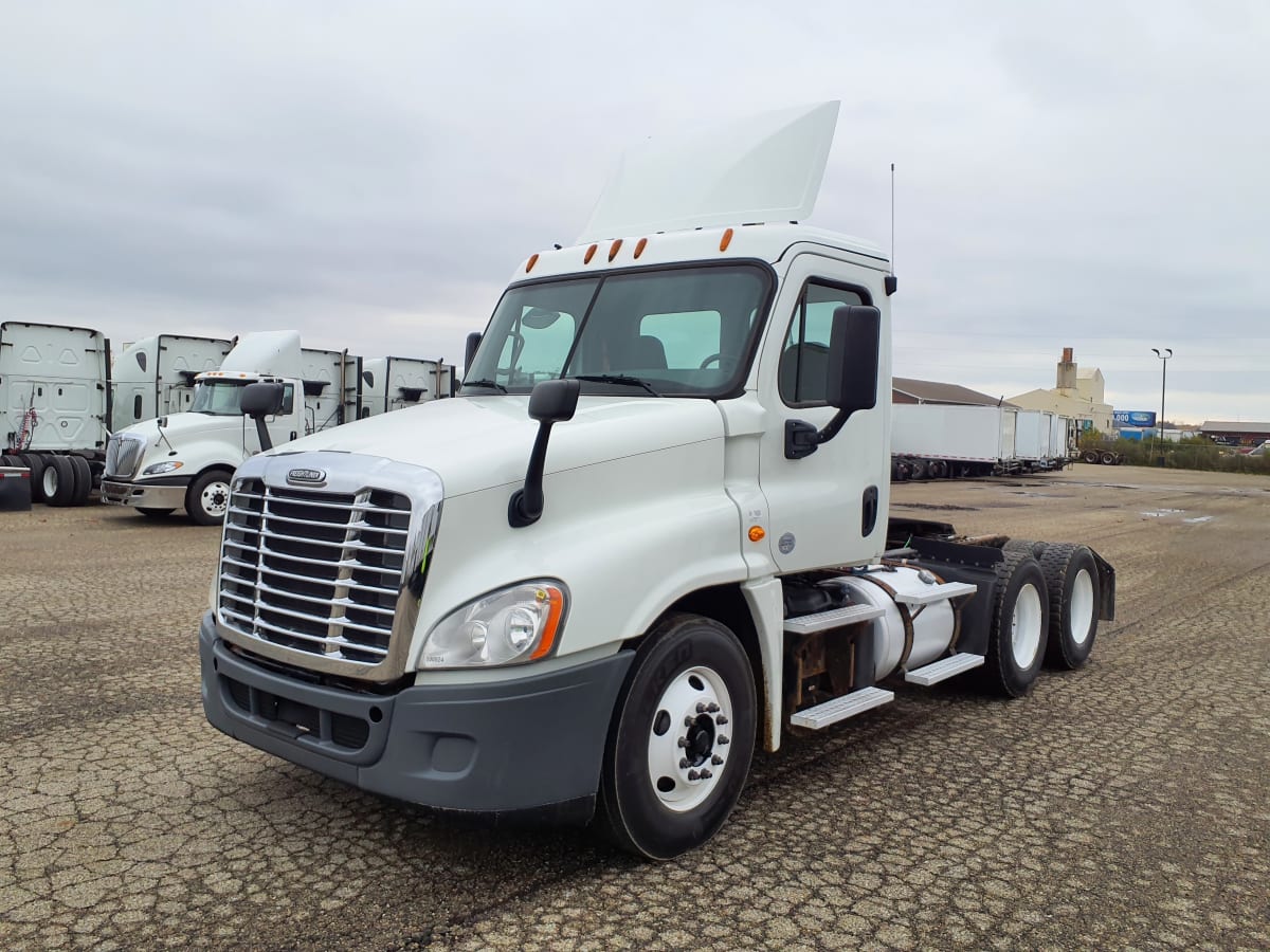 2015 Freightliner/Mercedes CASCADIA 125 598924