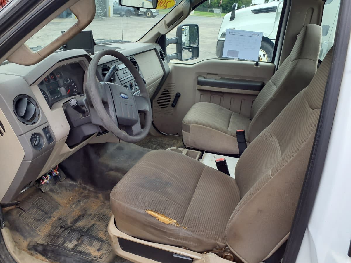 2009 Ford Motor Company F350 621089