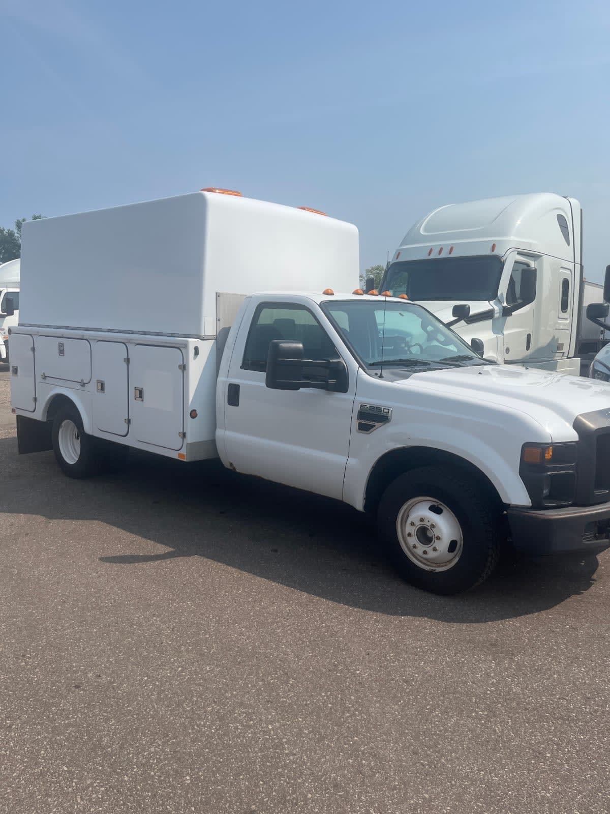 2009 Ford Motor Company F350 621135