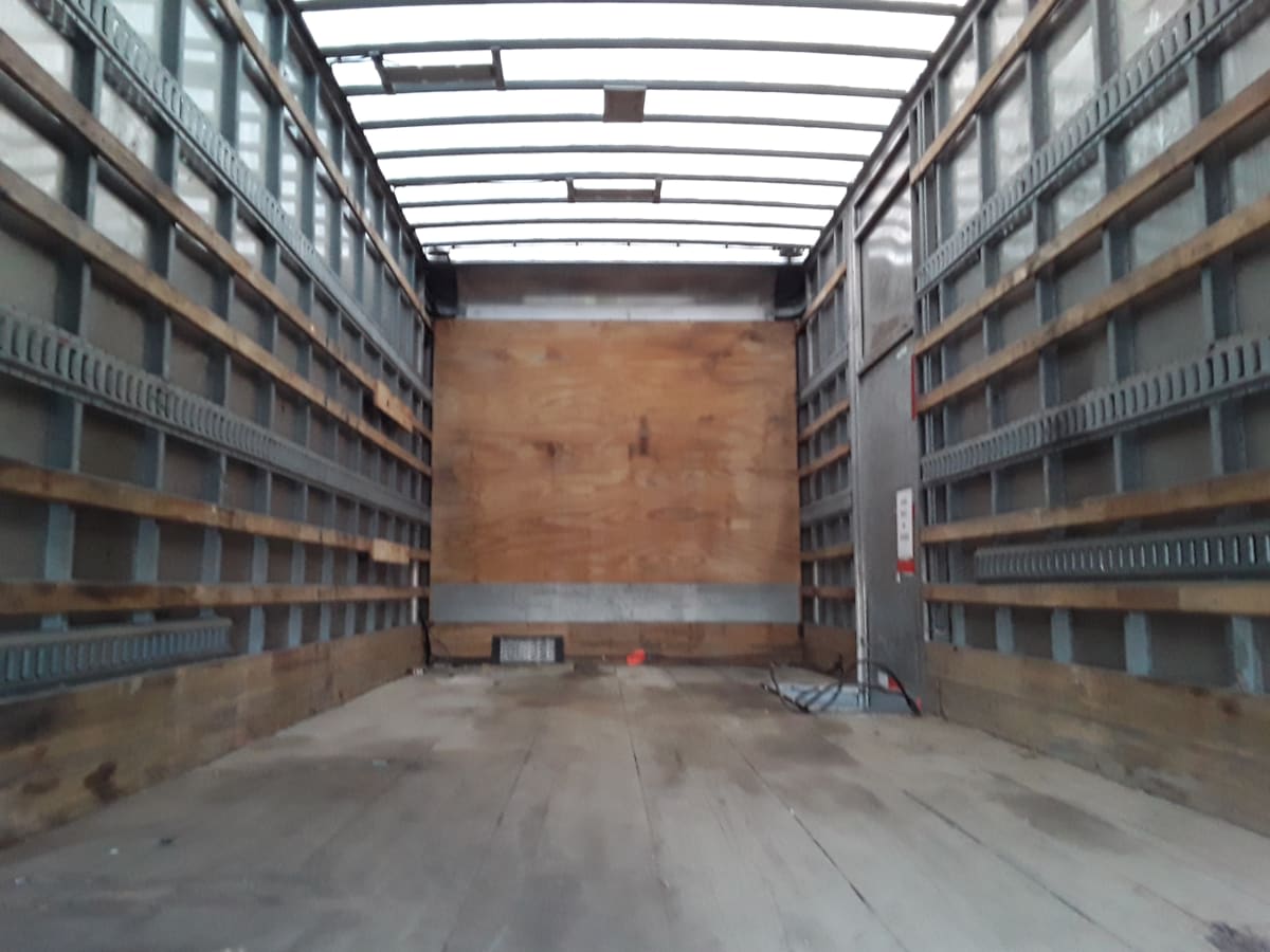 2010 Isuzu NRR 622556