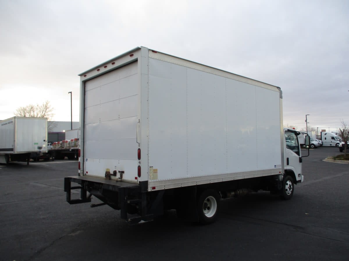 2010 Isuzu NPR - image 4