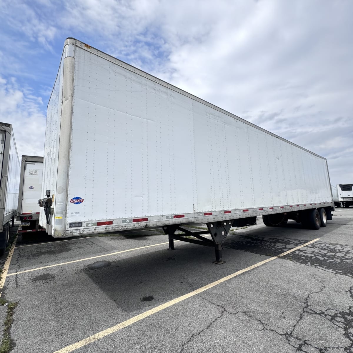 2012 Utility Trailers VS2D 48/162/102 635467