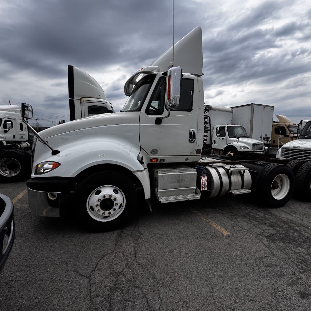 2015 International ProStar - image 1