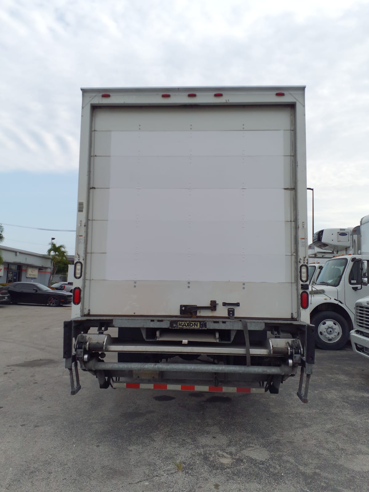 2014 Freightliner/Mercedes M2 106 638927