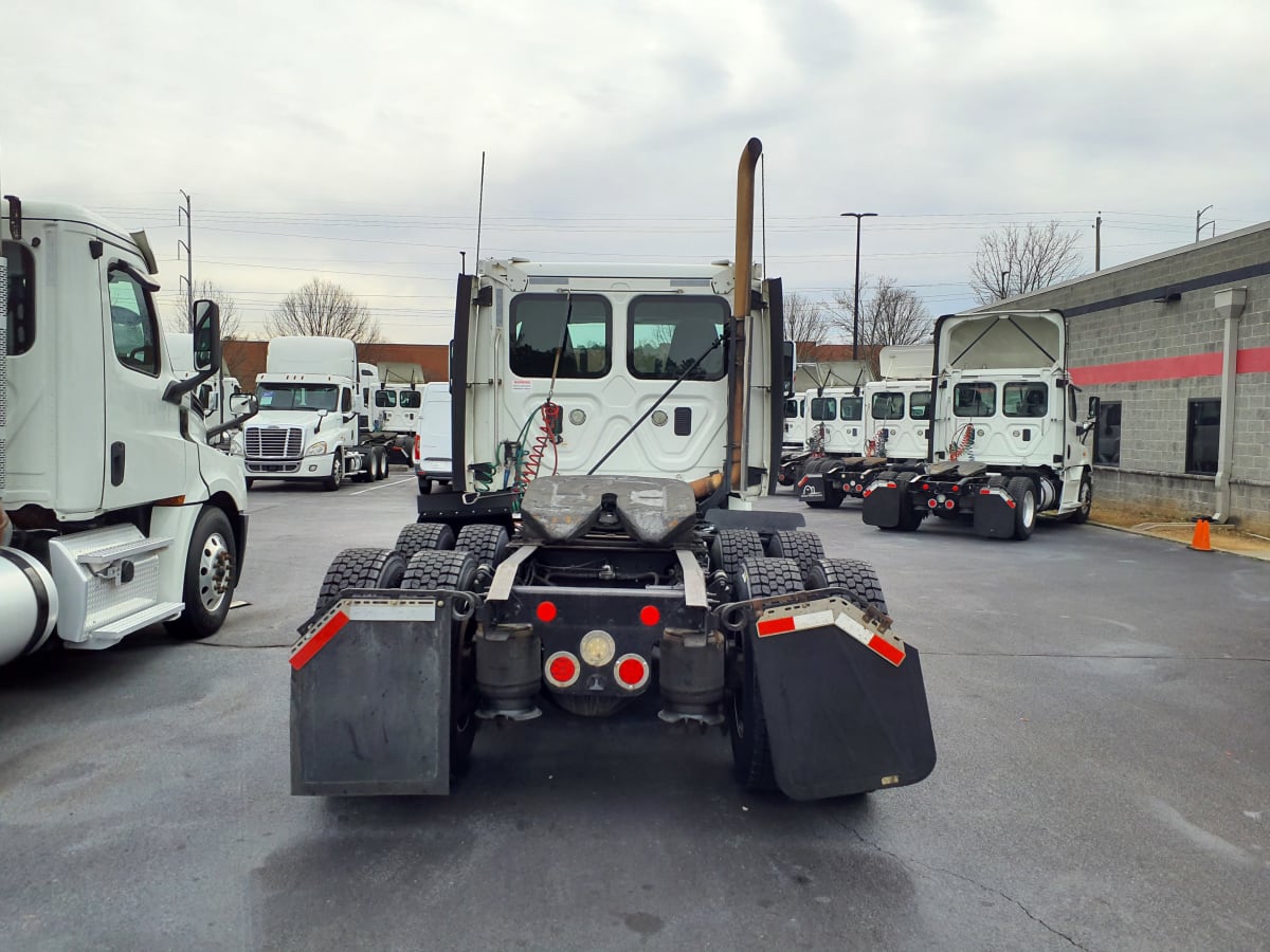 2015 Freightliner/Mercedes CASCADIA 125 639255