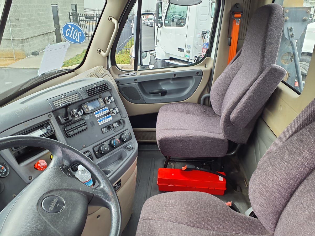 2015 Freightliner/Mercedes CASCADIA 125 639255