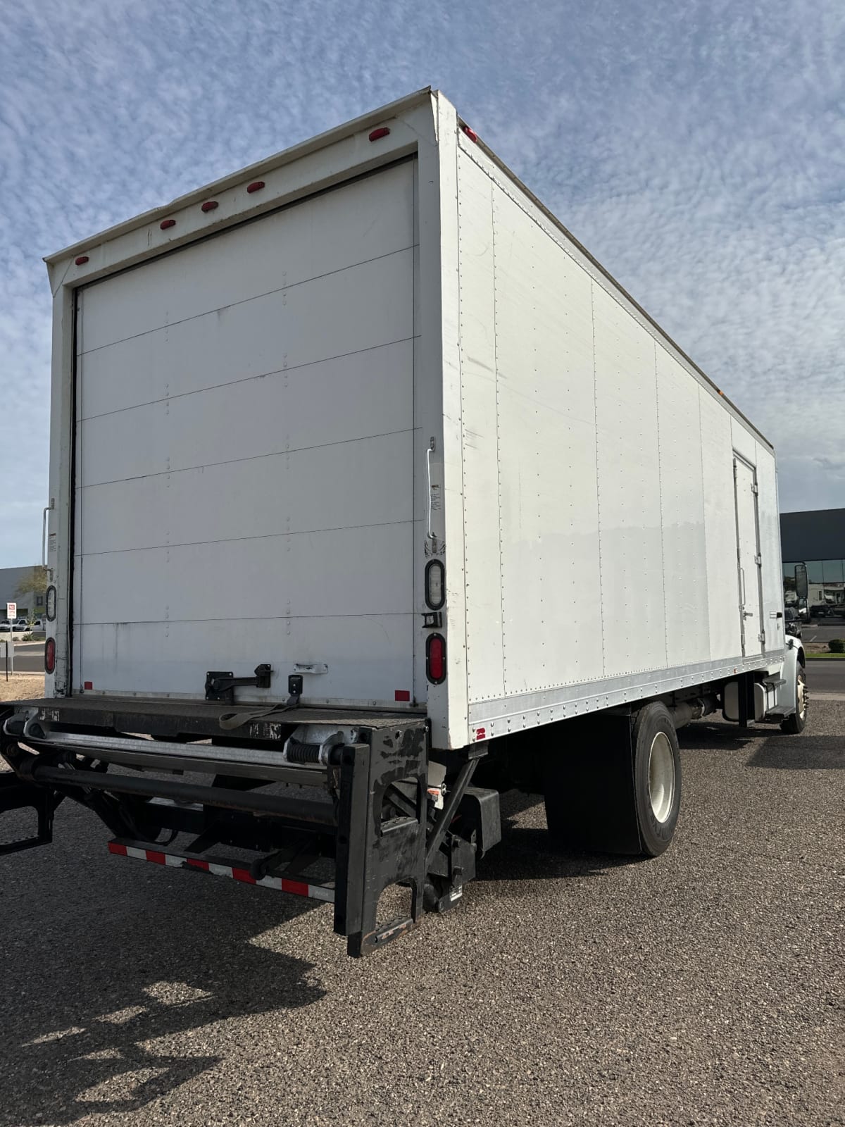 2015 Freightliner/Mercedes M2 106 639268