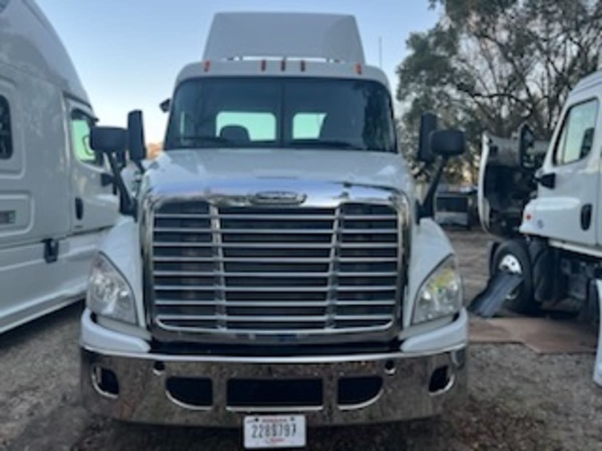 2015 Freightliner/Mercedes CASCADIA 125 640681