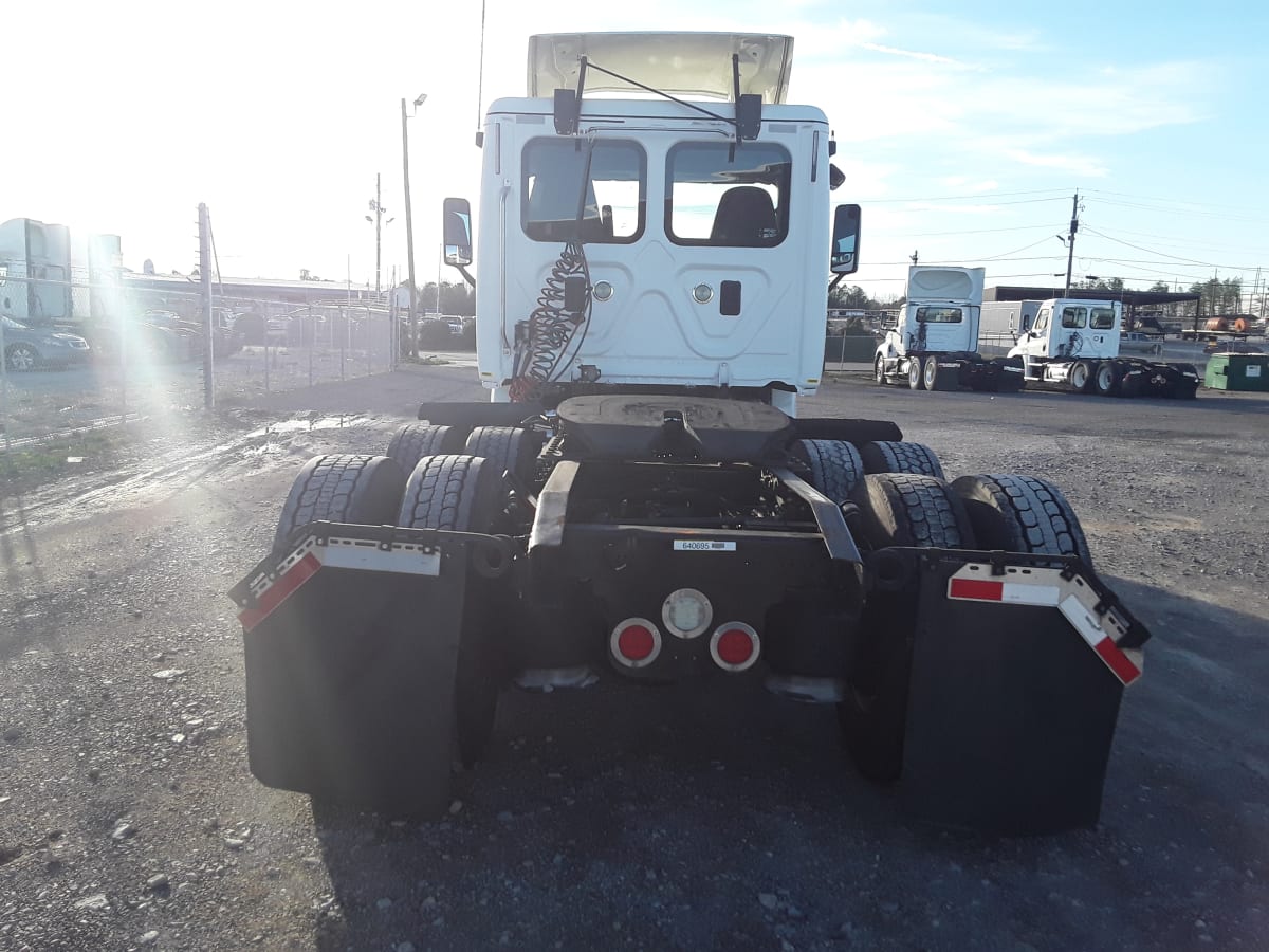 2015 Freightliner/Mercedes CASCADIA 125 640695