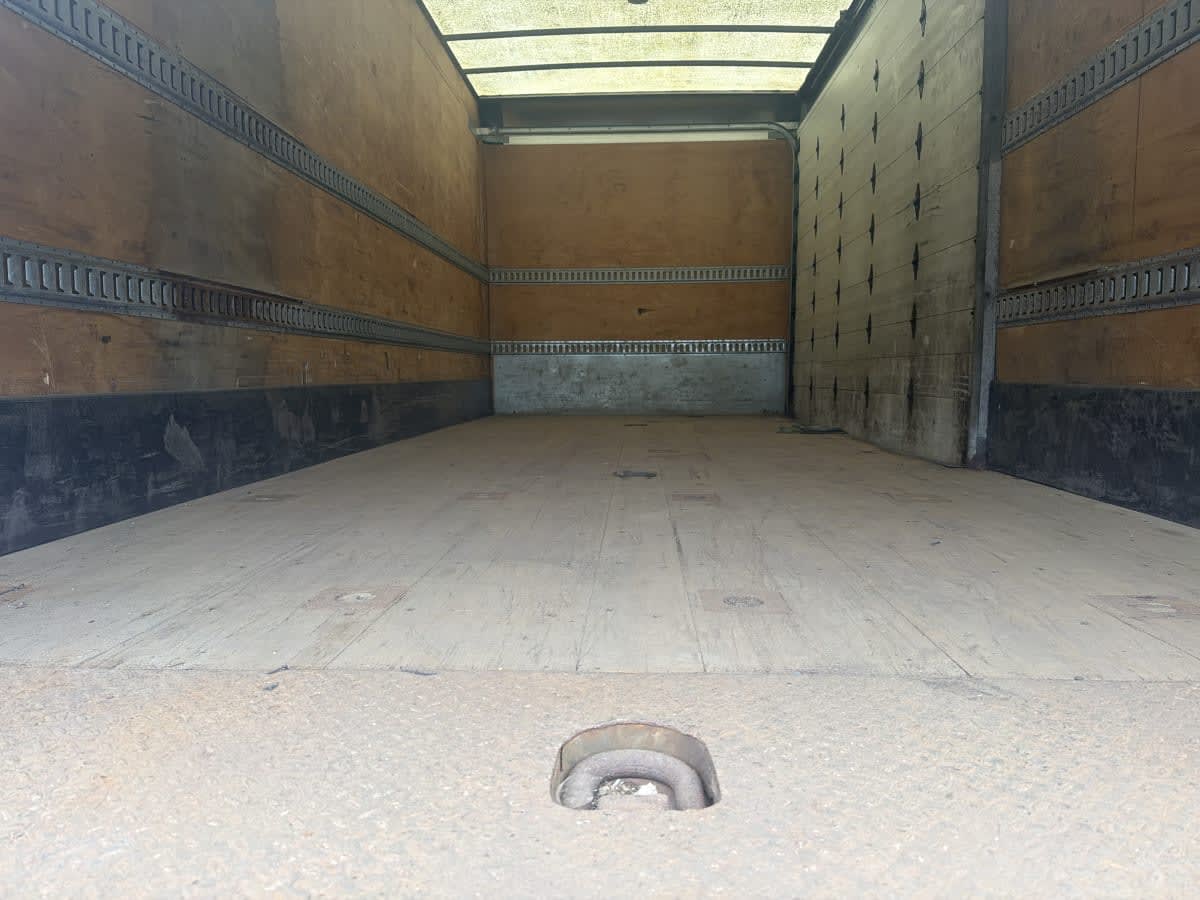 2015 Freightliner M2 106 in Syracuse, NY — photo 8