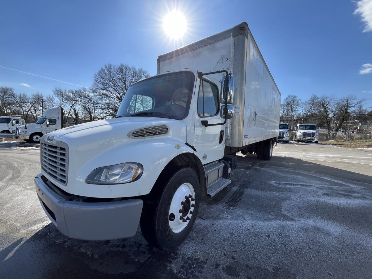 2015 Freightliner/Mercedes M2 106 640753