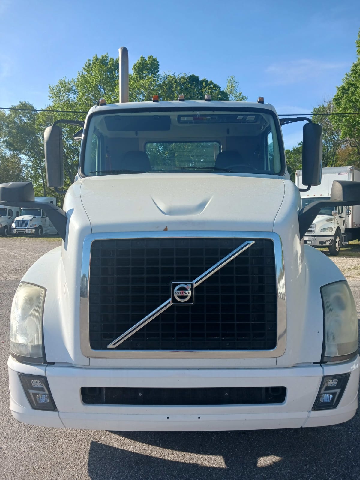 2015 Volvo VNL64TRACTOR 640806