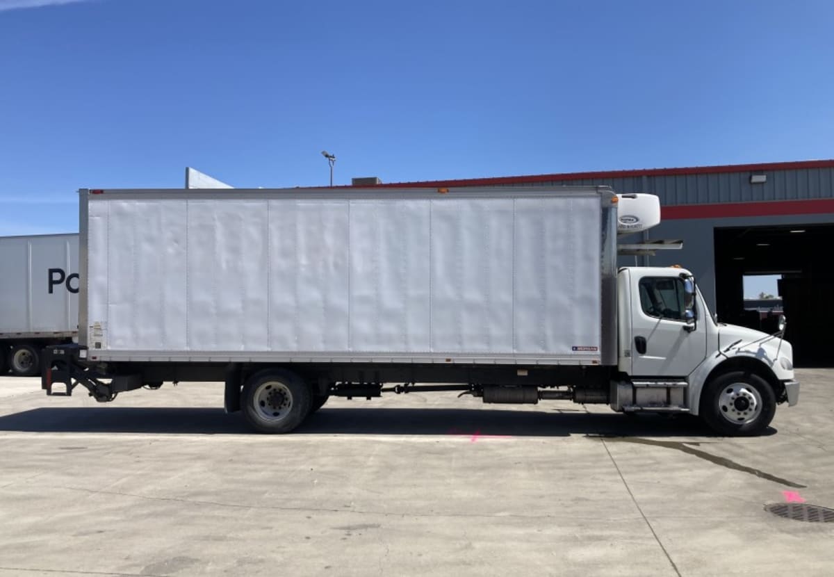 2015 Freightliner/Mercedes M2 106 640848