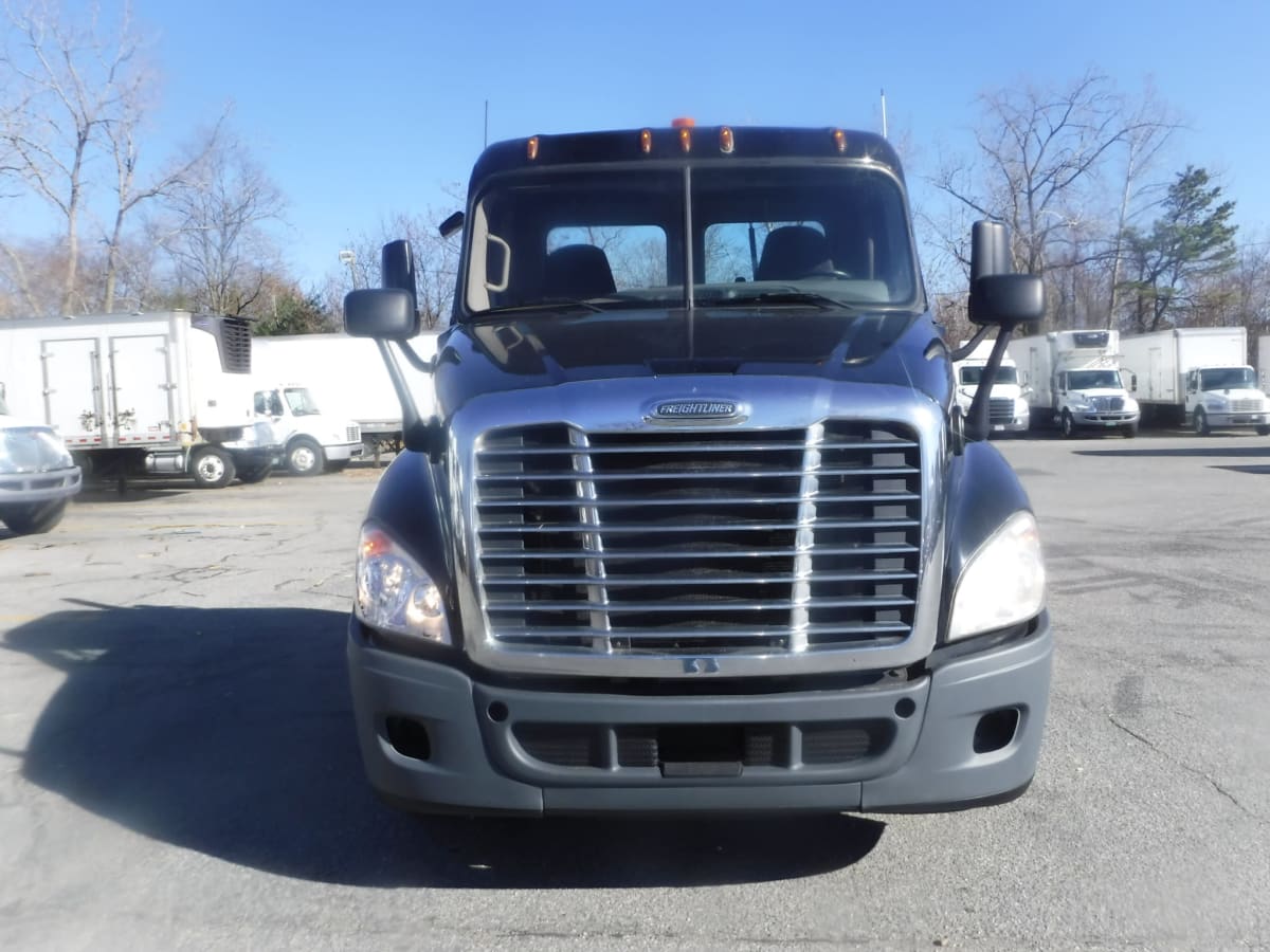 2015 Freightliner/Mercedes CASCADIA 125 640888