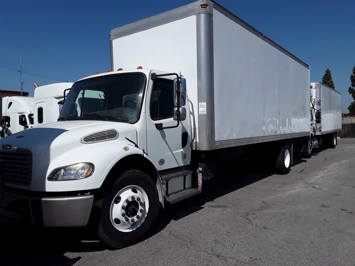 2015 Freightliner/Mercedes M2 106 640948