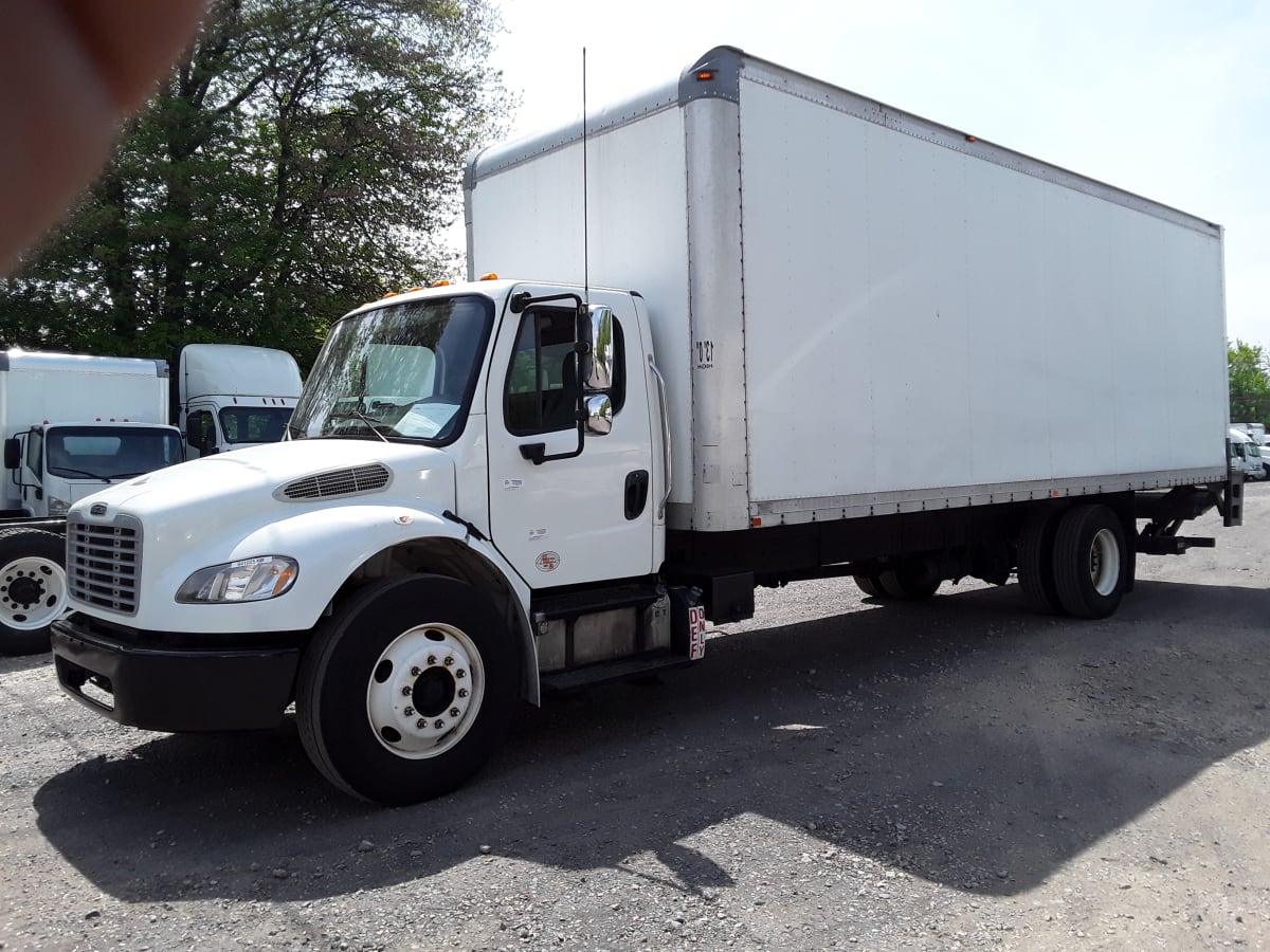 2015 Freightliner/Mercedes M2 106 641025