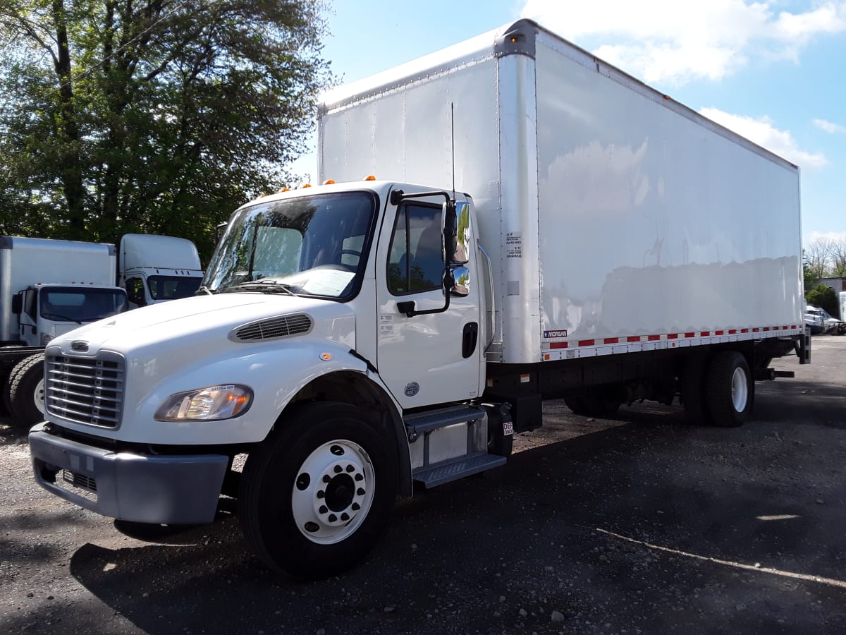 2015 Freightliner/Mercedes M2 106 641064