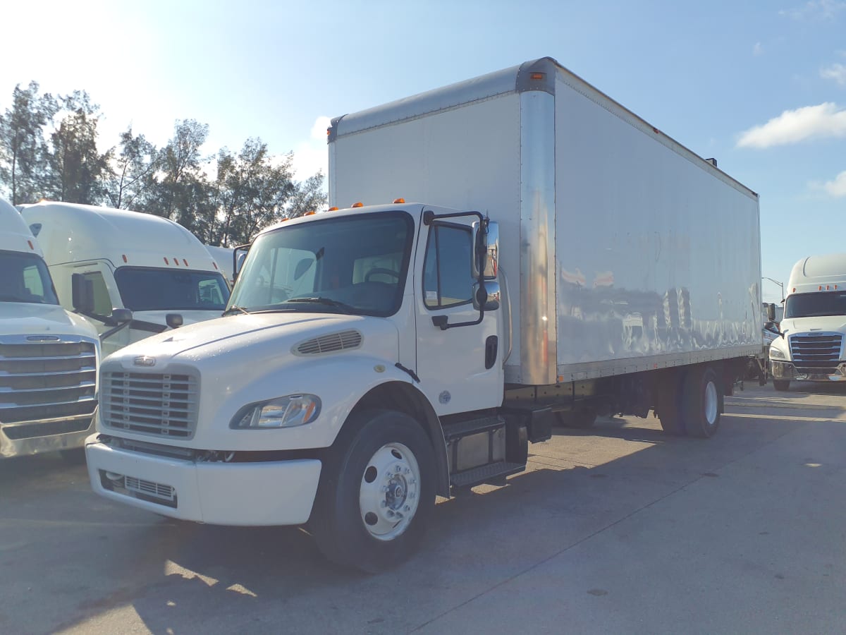 2015 Freightliner/Mercedes M2 106 641080