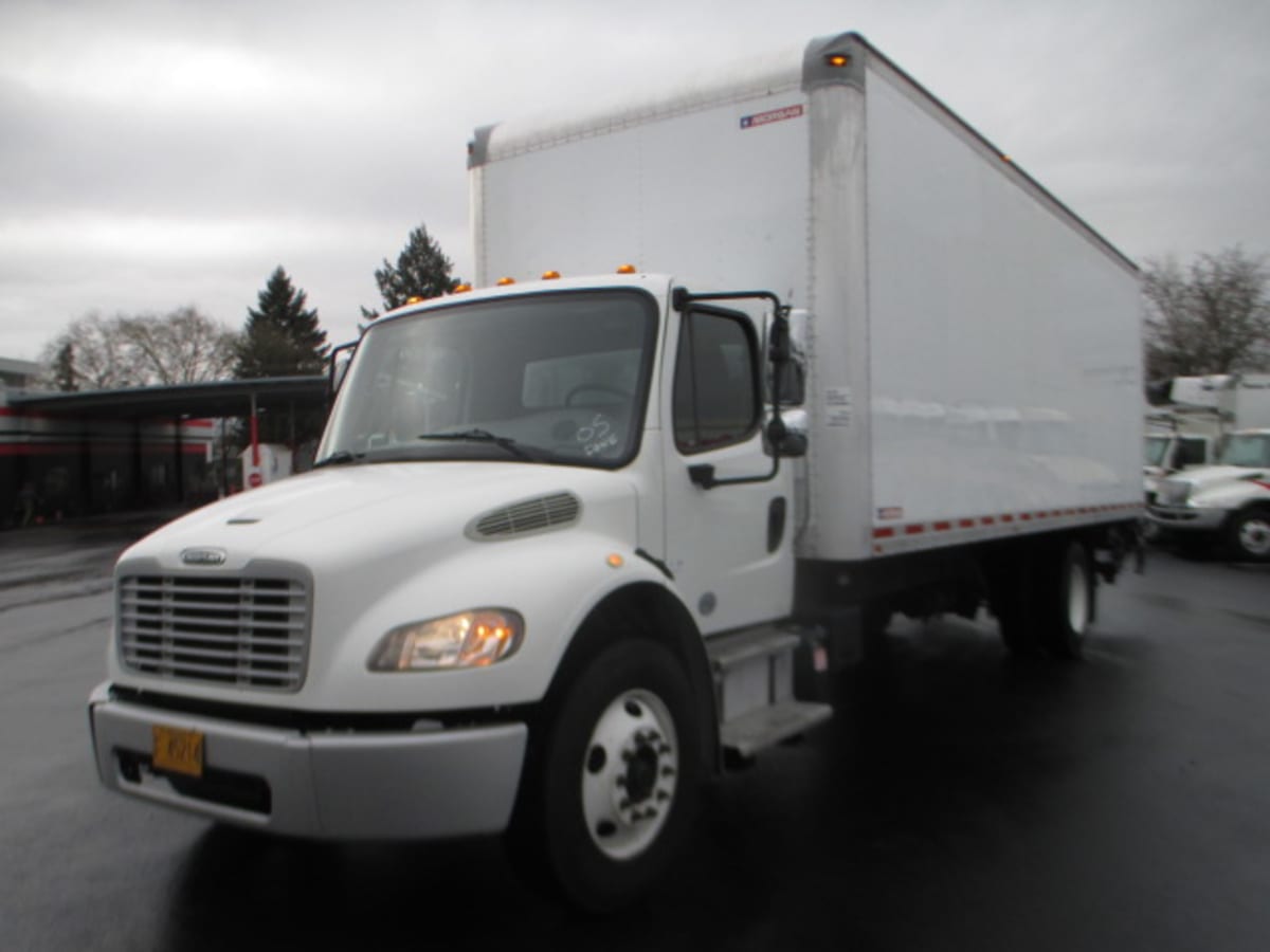 2015 Freightliner/Mercedes M2 106 641192