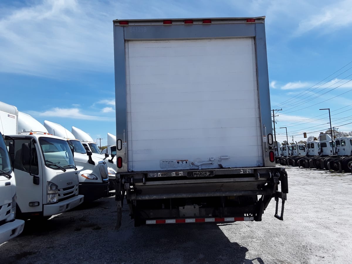 2015 Freightliner/Mercedes M2 106 641219