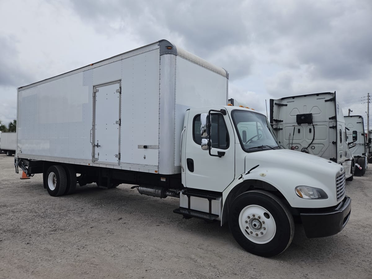 2015 Freightliner/Mercedes M2 106 641422