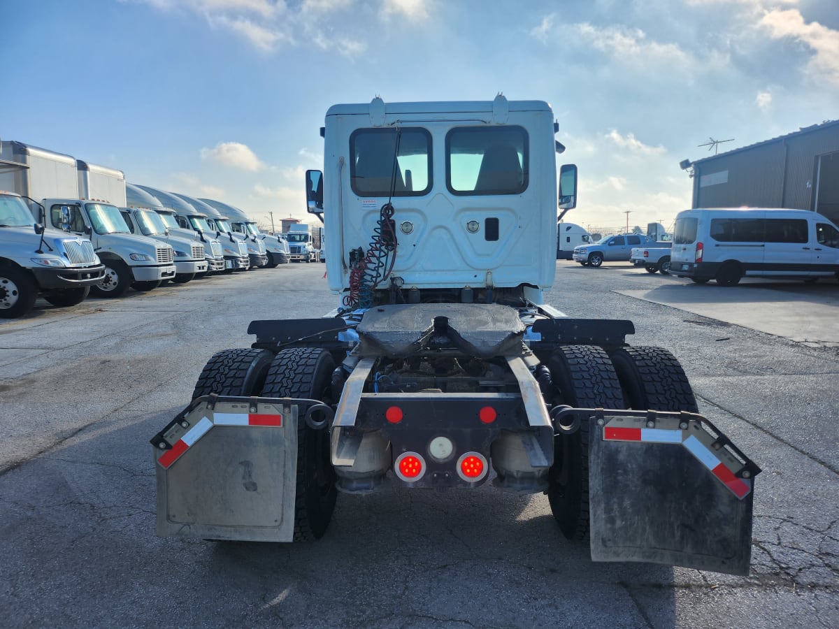 2014 Freightliner/Mercedes CASCADIA 113 641448