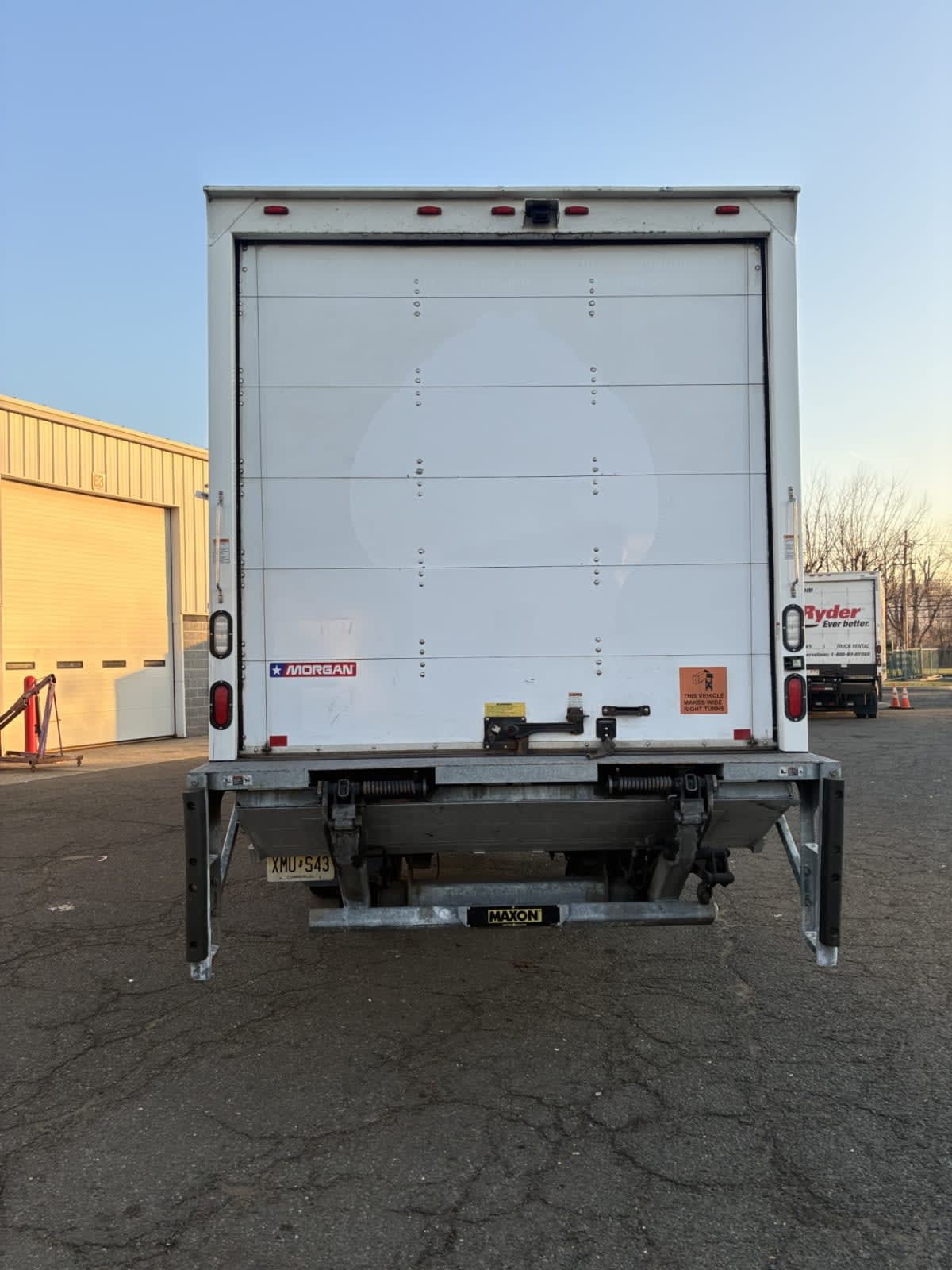 2016 Freightliner/Mercedes M2 106 642047