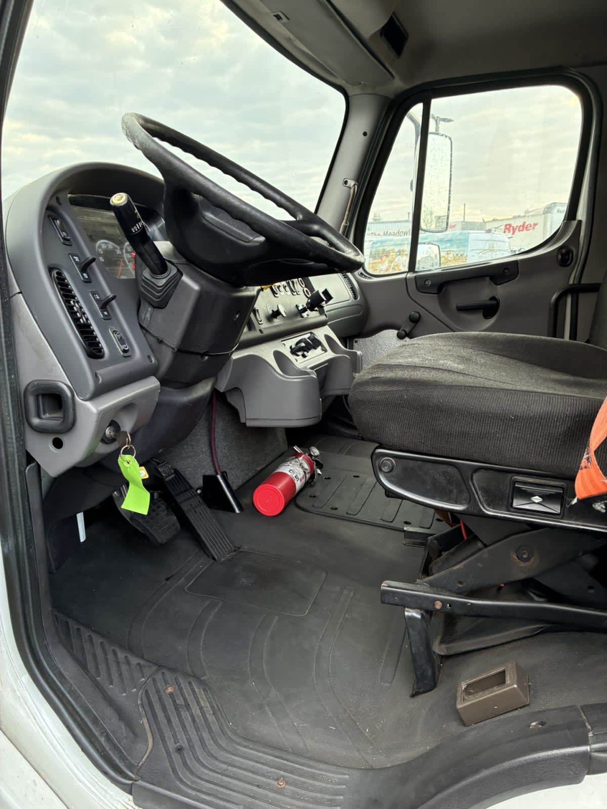 2016 Freightliner/Mercedes M2 106 642481